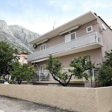 Apartmani Vinko Baska Voda Bagian luar foto